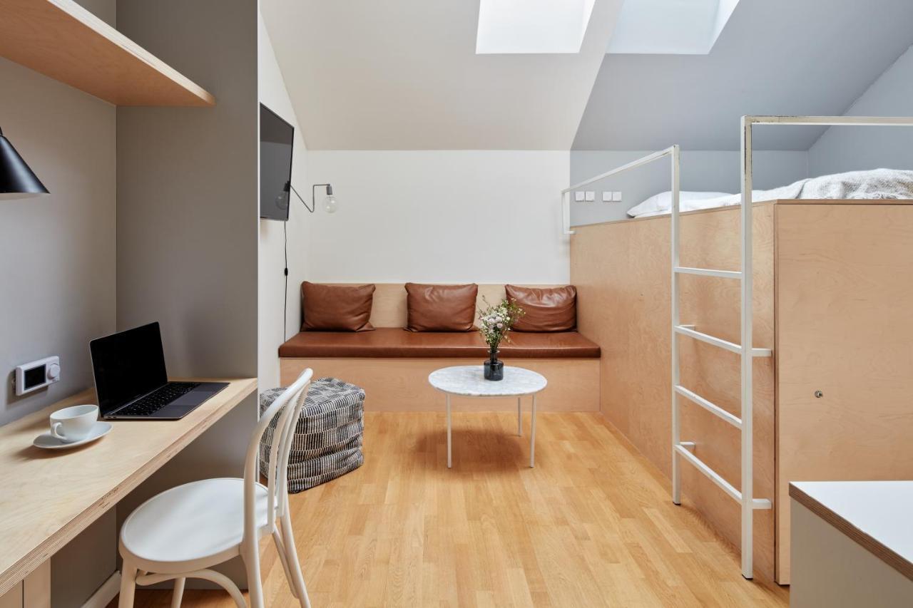 Sunlit Studio Near Wenceslas Square By Prague Days 아파트 외부 사진