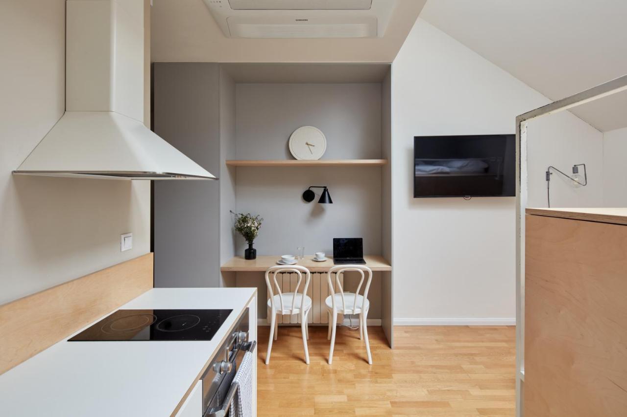 Sunlit Studio Near Wenceslas Square By Prague Days 아파트 외부 사진